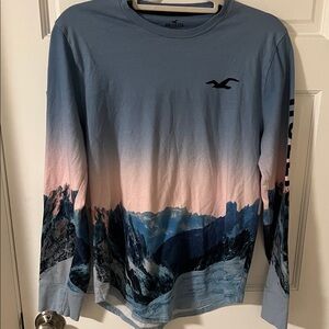 Hollister Women’s Retro Blue and Pink Mountain Print Long Sleeve Tee Medium
